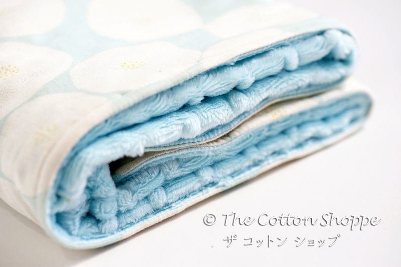 minimalist blue circles baby blanket